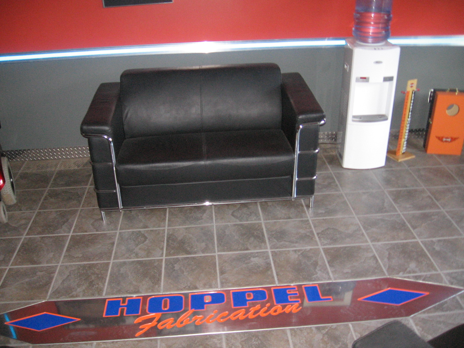 Photo of lobby sitting area